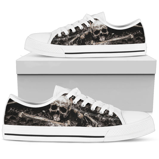 Macabre White Women's Low Tops Sneakers