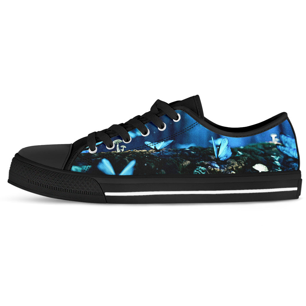 Women's Low Tops Blue Butterflies Animal Sneakers