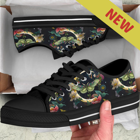 Moon's Embrace & Celestial Flora Women's Low Top Sneakers