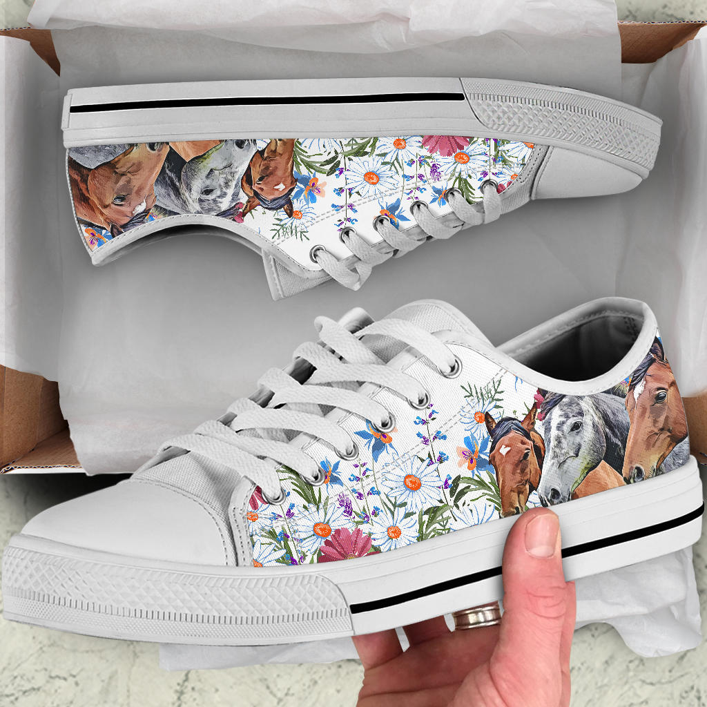 Horse And Flowers Women Low Tops Shoes