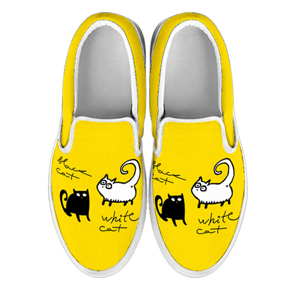 Black and White Cat on Yellow Women's Slip Ons