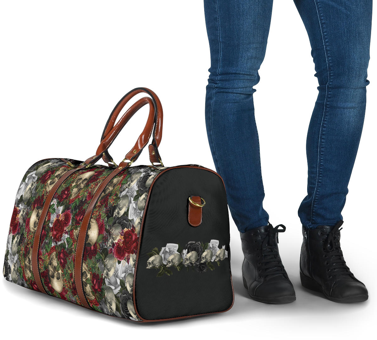 Skulls and Roses on Silver Old Carpet Women's Travel Bag