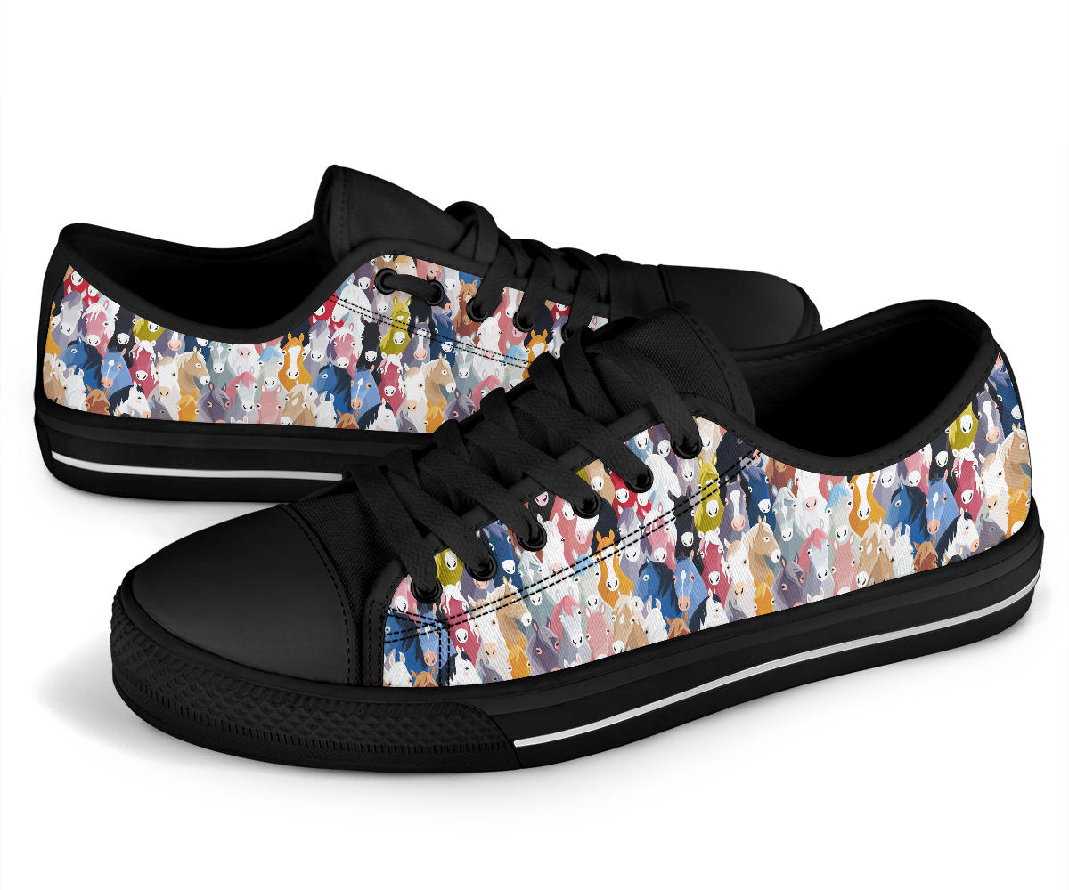 Colorful Cartoon Horse Head Low Top Sneakers in Black